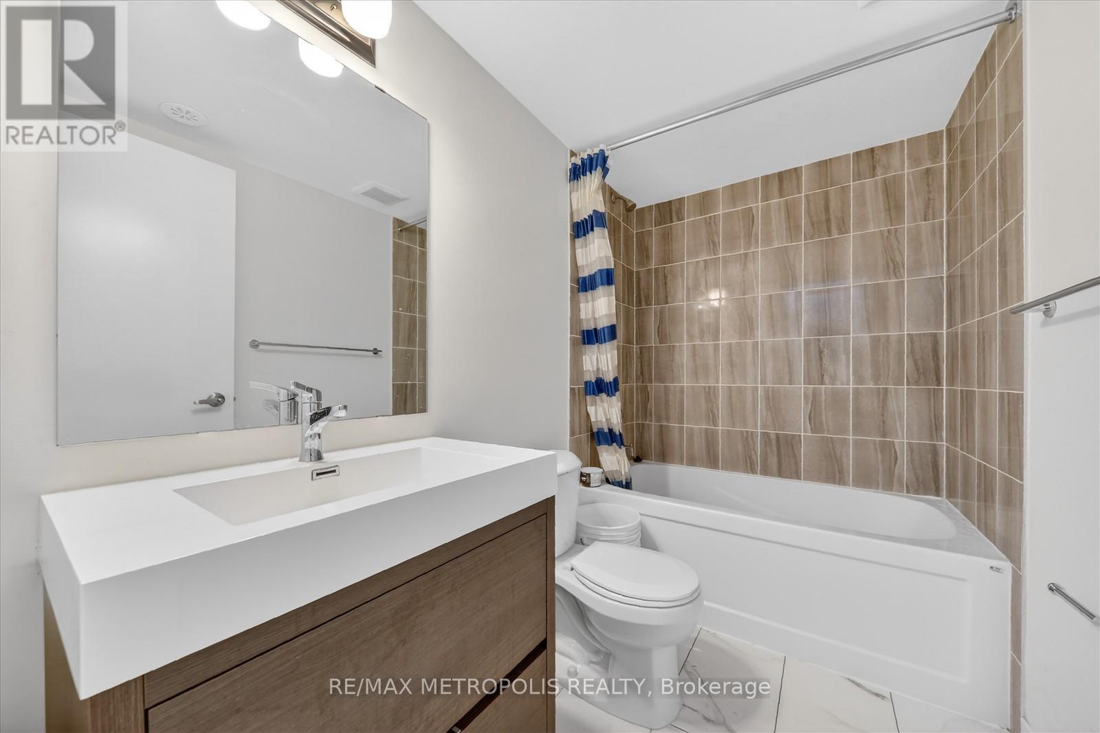 #301 1865 PICKERING PARKWAY - 25