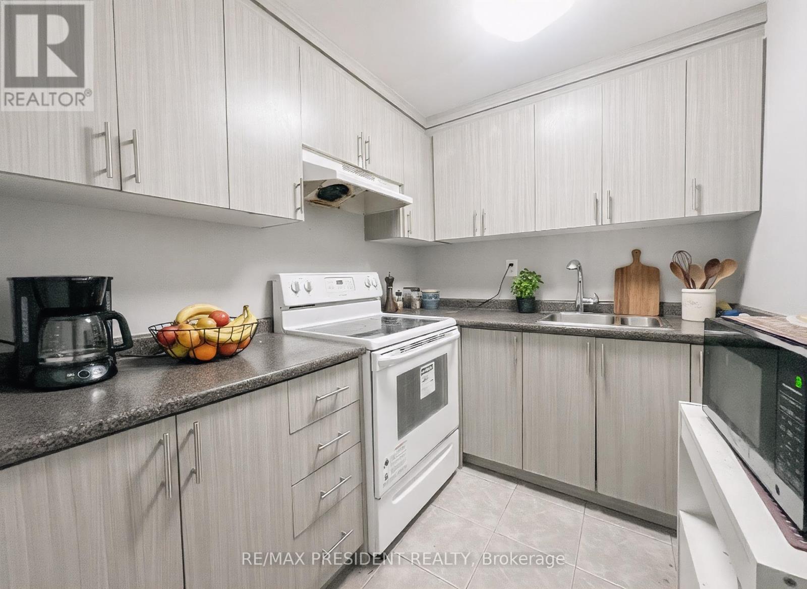 41 FALLSTAR CRESCENT - 23