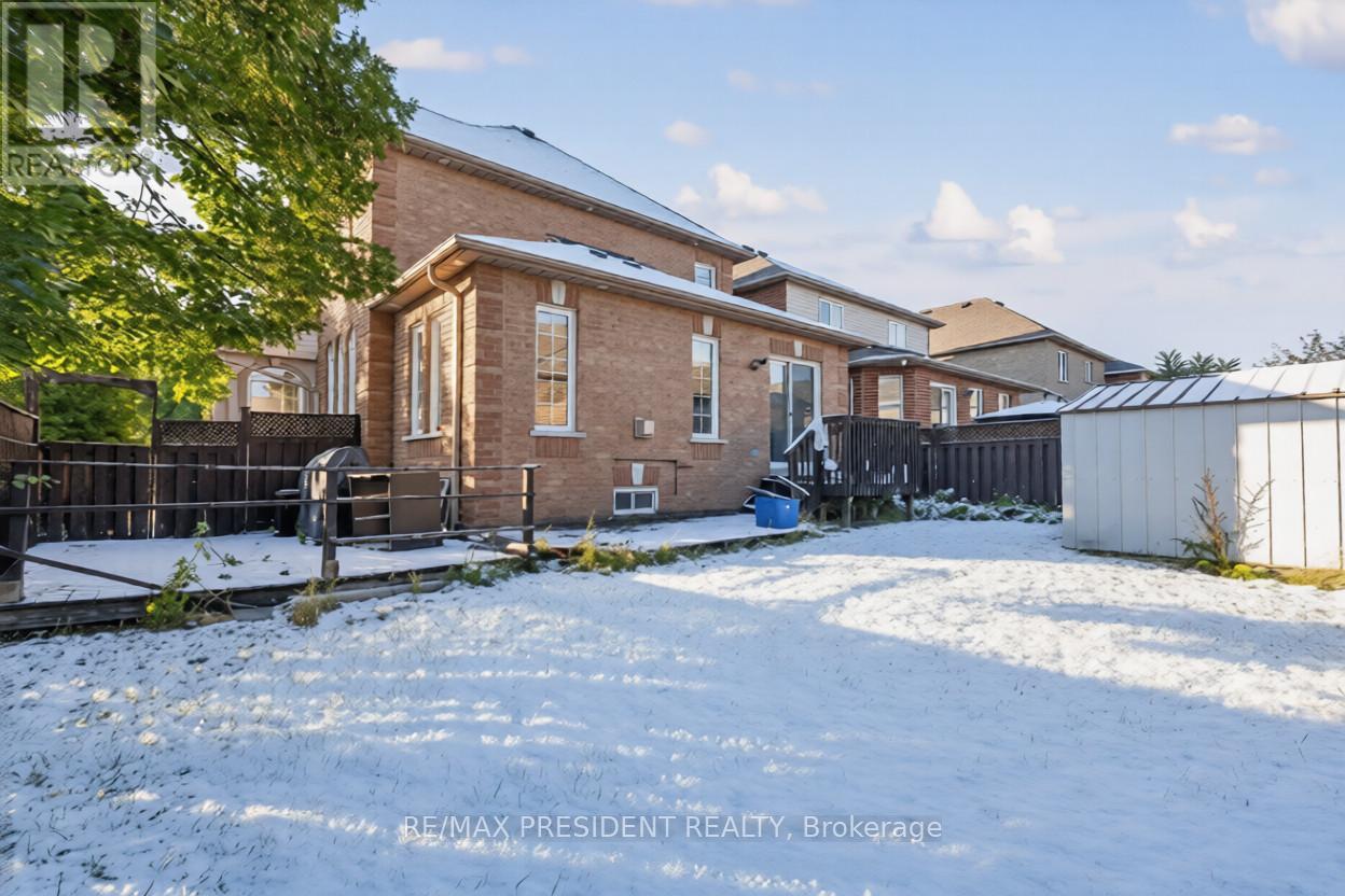 41 FALLSTAR CRESCENT - 27