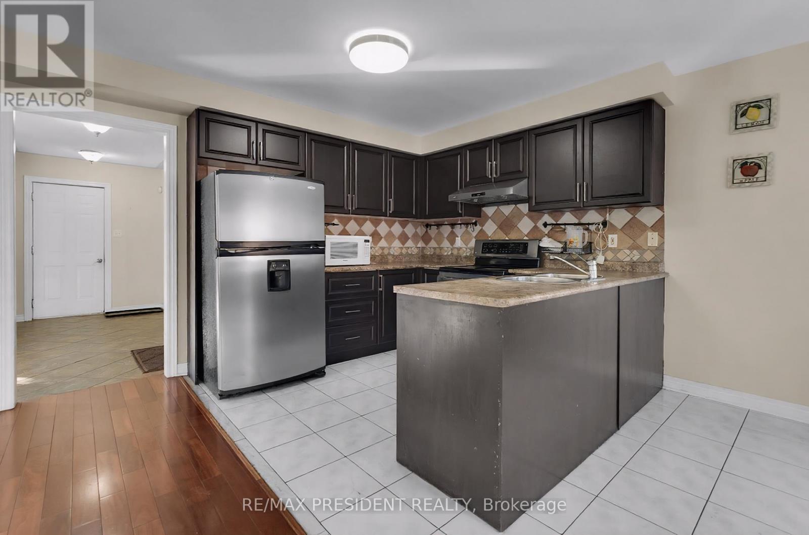 41 FALLSTAR CRESCENT - 9