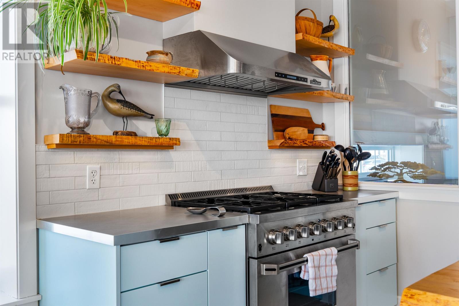 #2 359 WATER STREET - 17