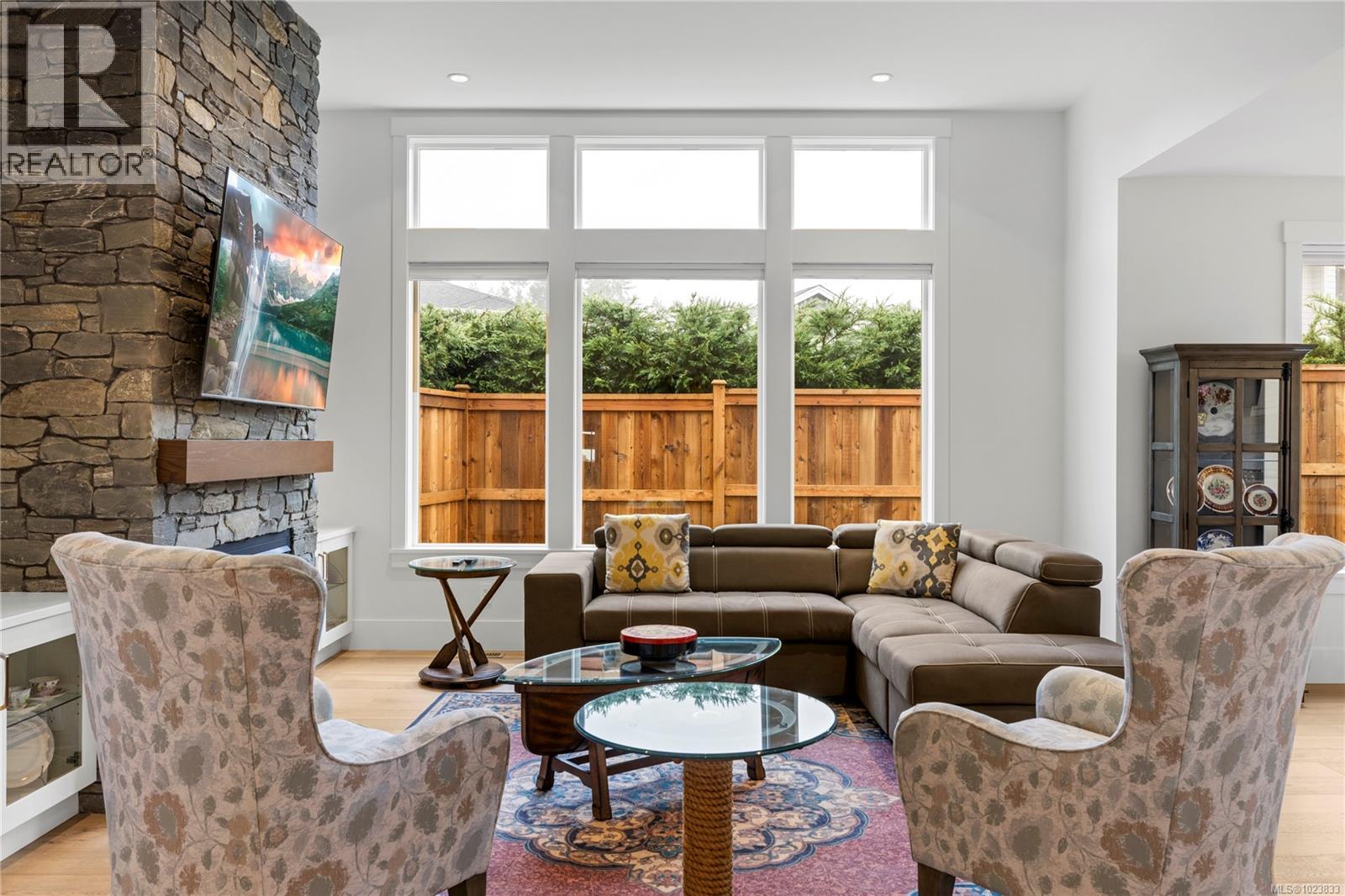 163 Cabot Crt, Parksville