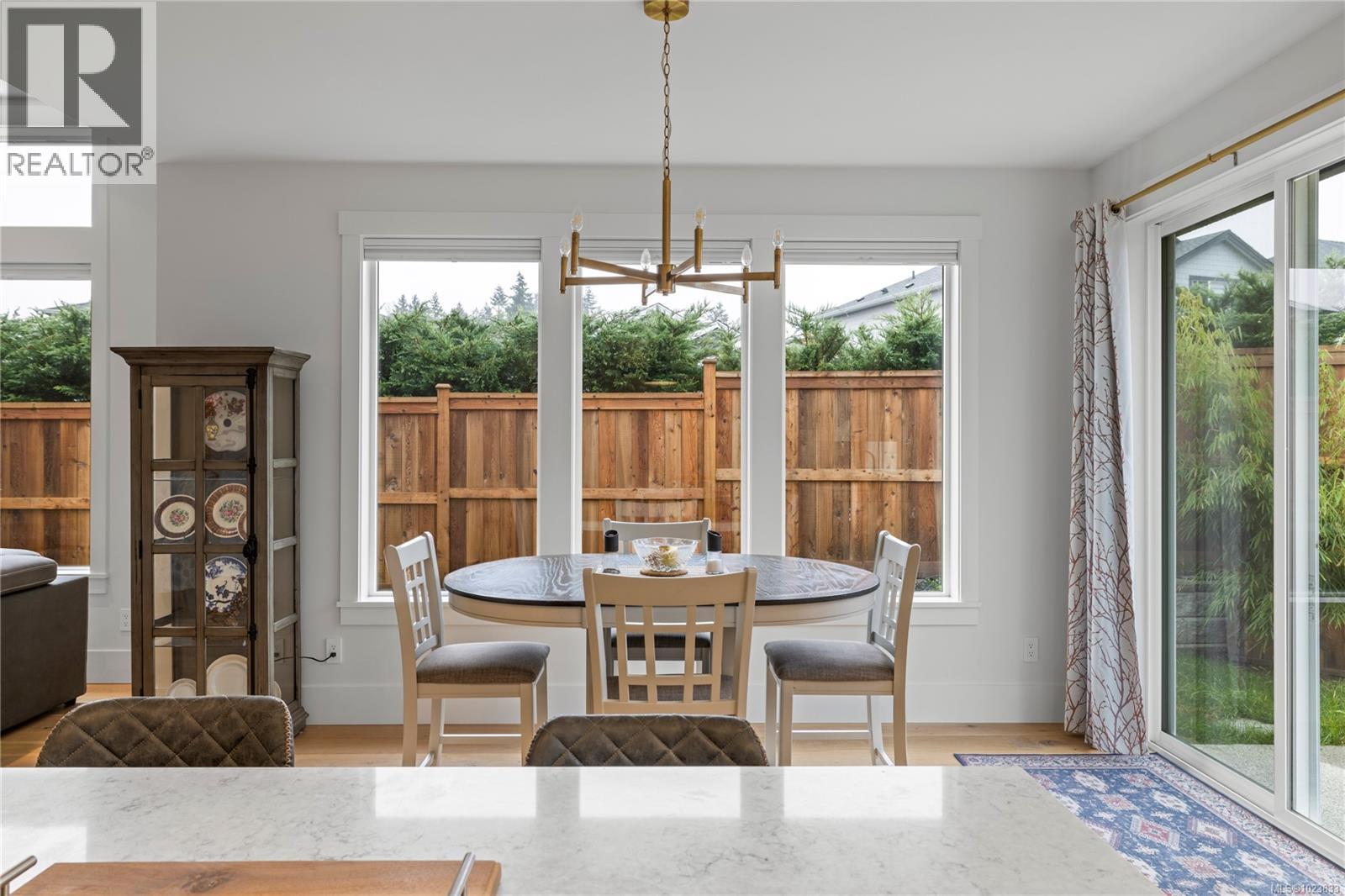 163 Cabot Crt, Parksville