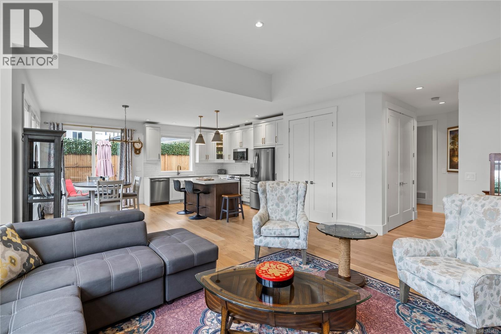 163 Cabot Crt, Parksville