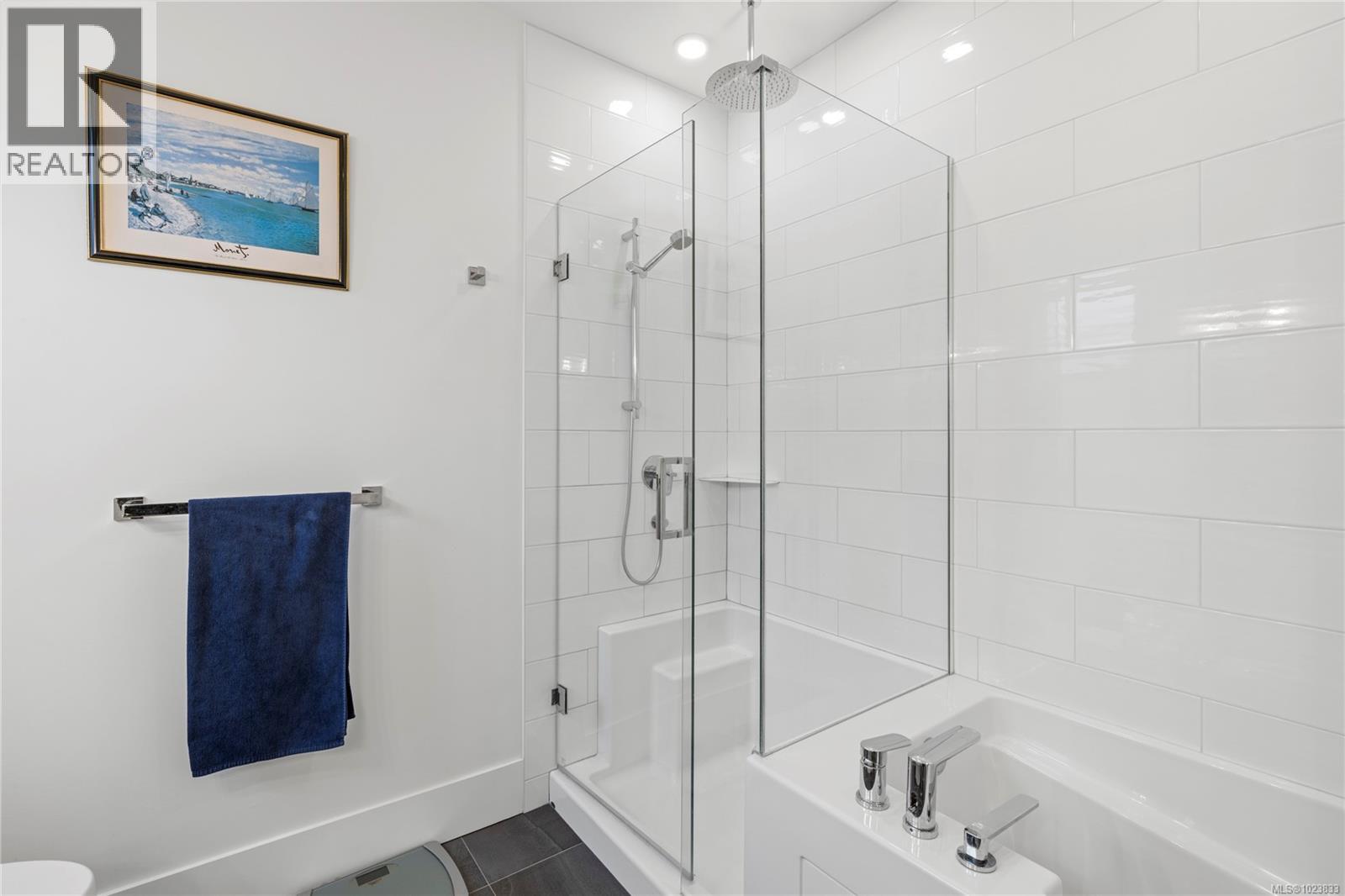 163 Cabot Crt, Parksville