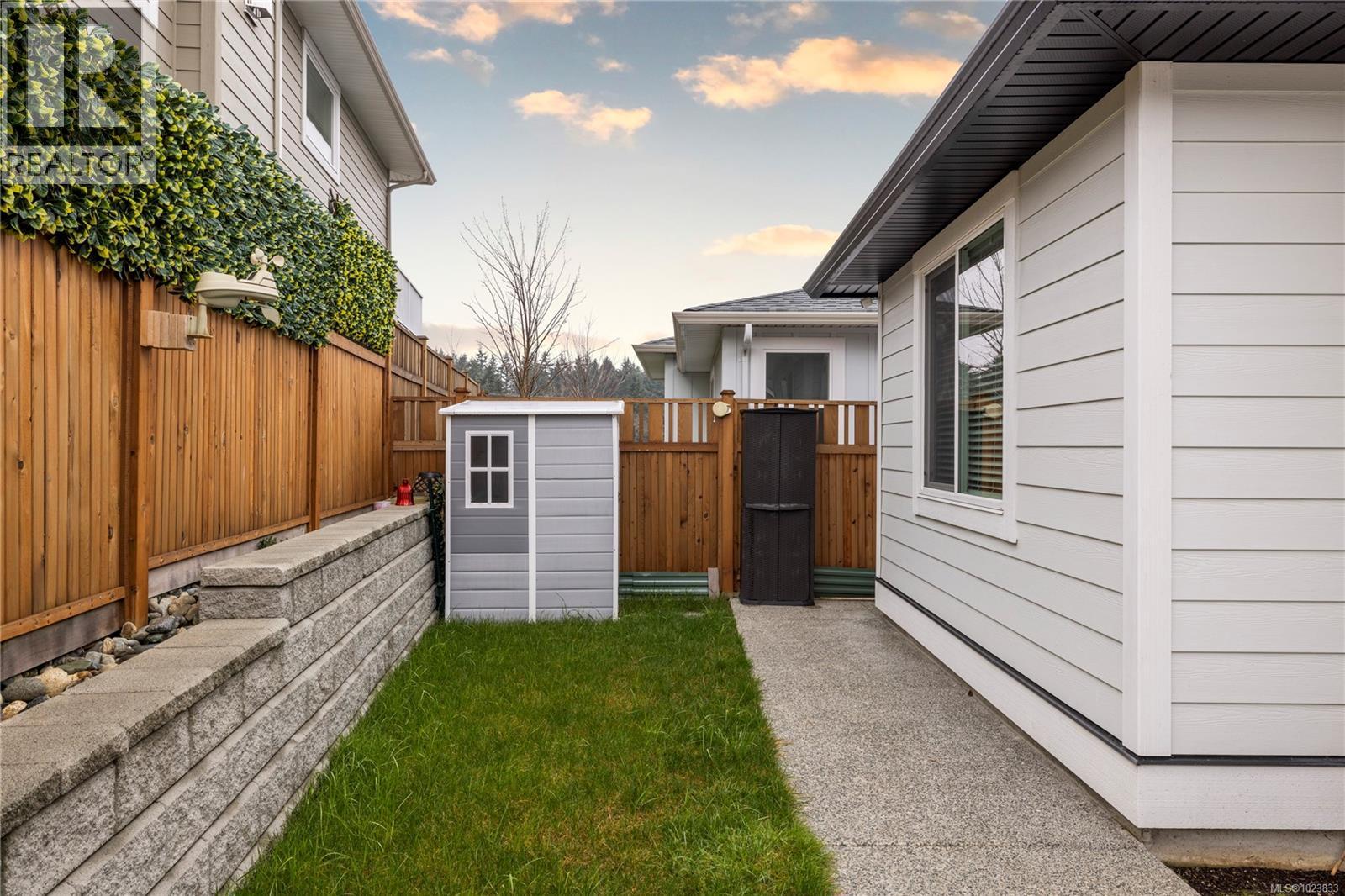 163 Cabot Crt, Parksville