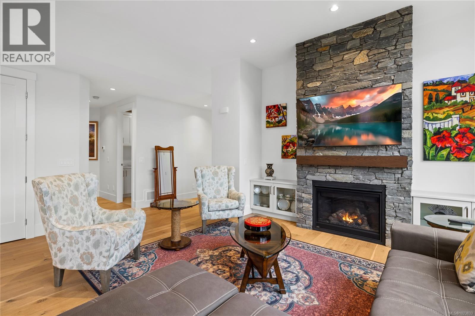 163 Cabot Crt, Parksville