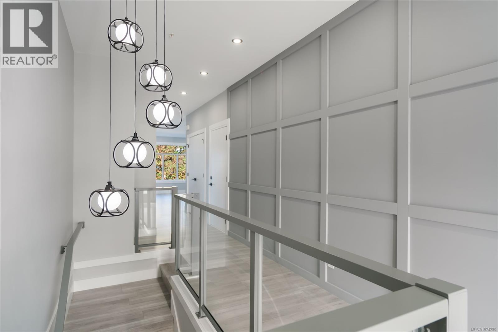 124 HAWK POINT RD - 13