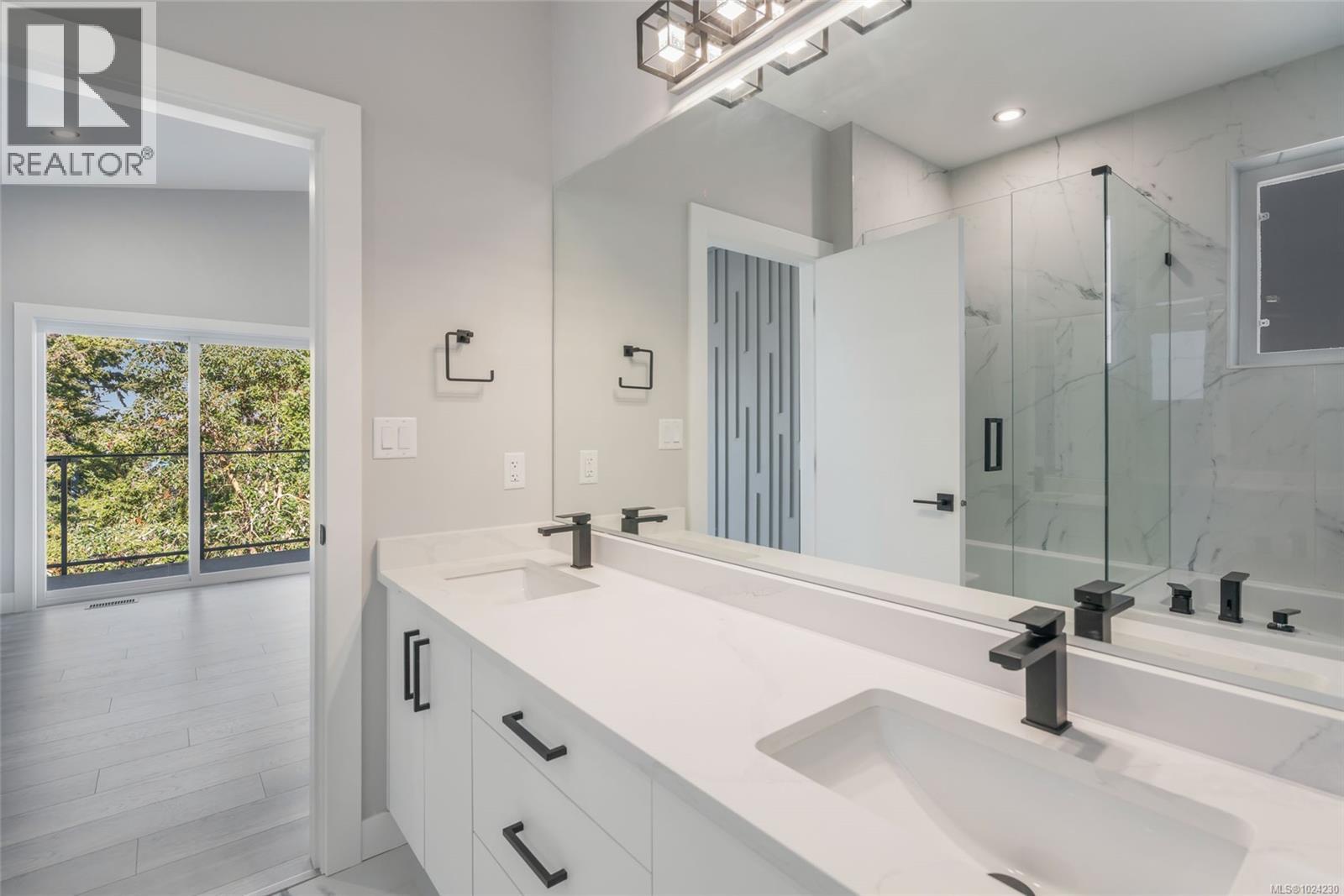 124 HAWK POINT RD - 22