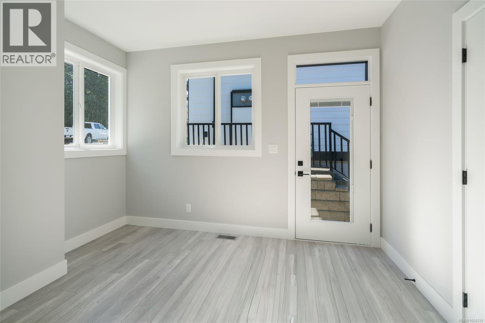 124 HAWK POINT RD - 29