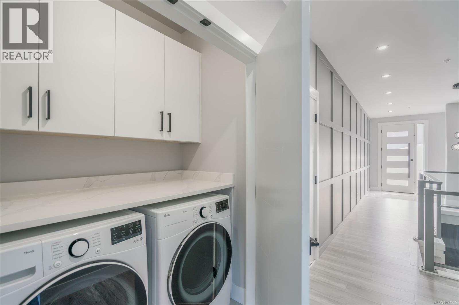 124 HAWK POINT RD - 33