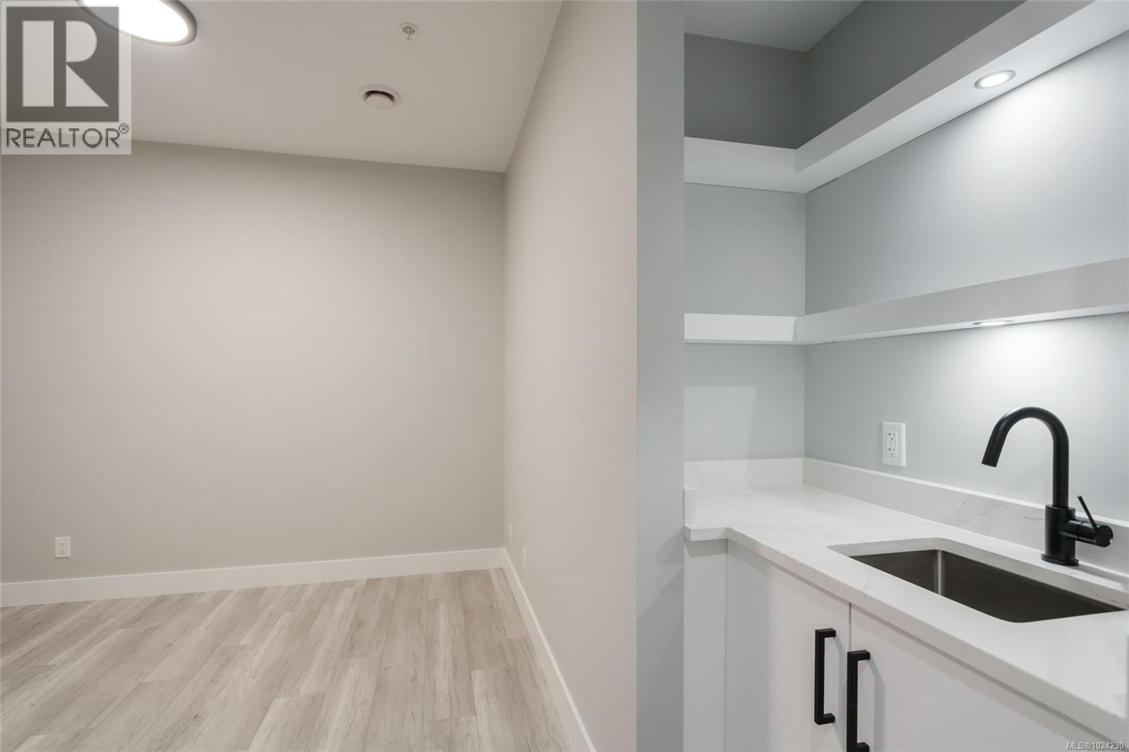 124 HAWK POINT RD - 36