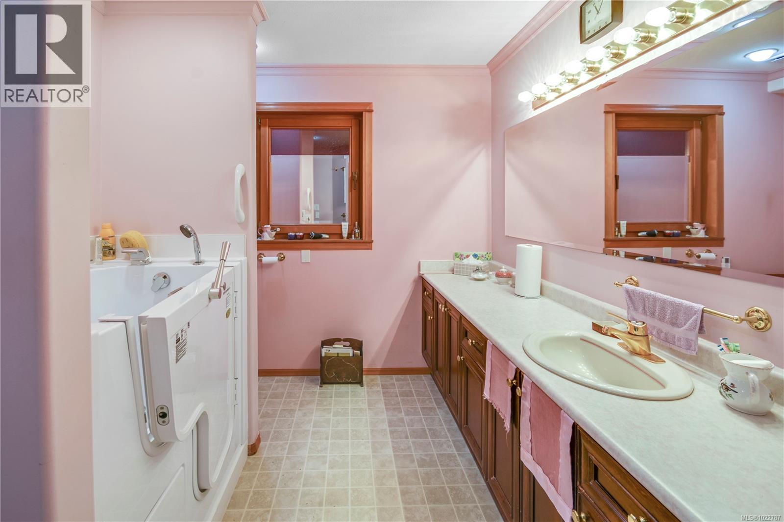 2700 Ritten Rd, Nanaimo