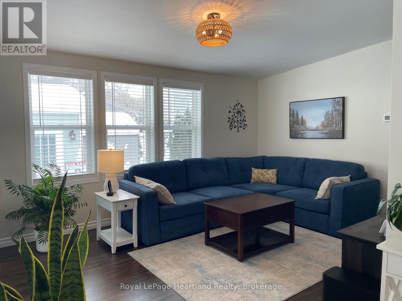 15 HURON LANE - 4