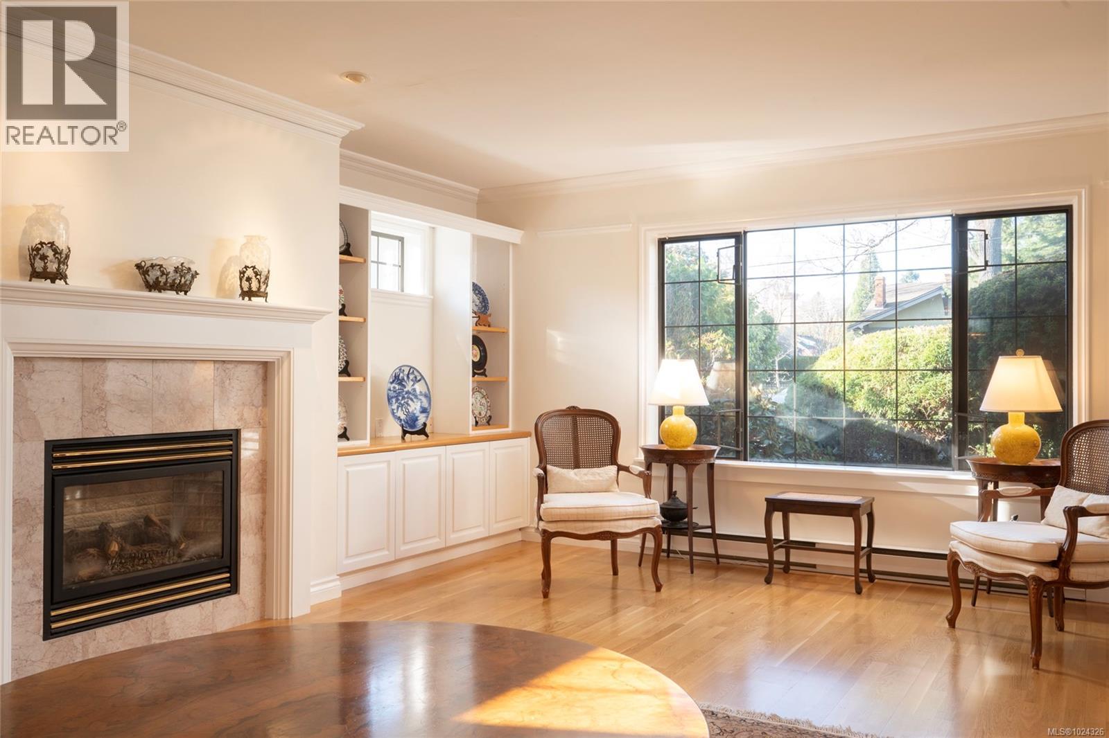 1393 Monterey Ave, Oak Bay