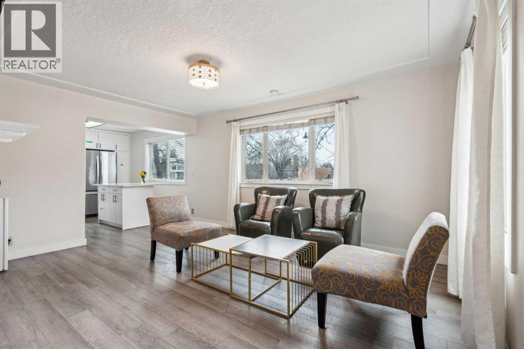 Single Family House for Sale in   Avenue NW Mount Pleasant Calgary 