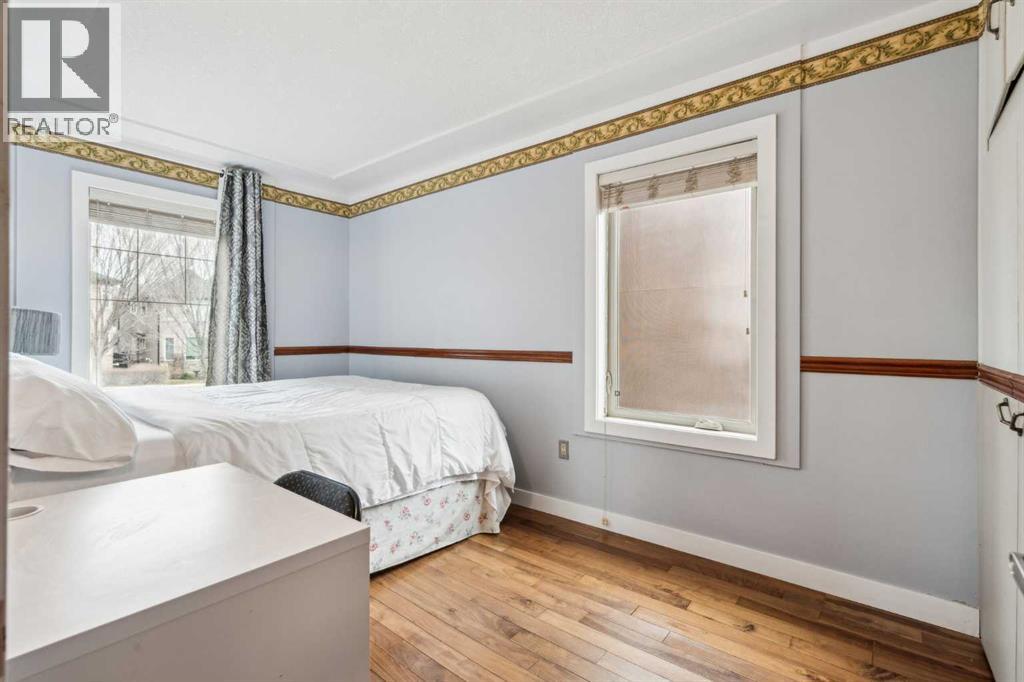 Single Family House for Sale in   Avenue NW Mount Pleasant Calgary 