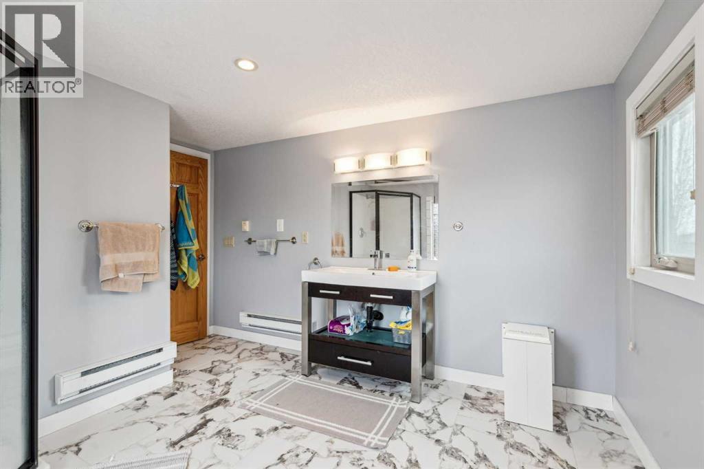 Single Family House for Sale in   Avenue NW Mount Pleasant Calgary 