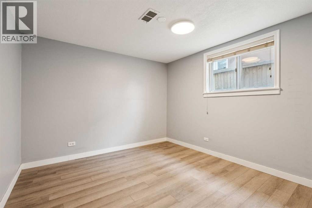 Single Family House for Sale in   Avenue NW Mount Pleasant Calgary 