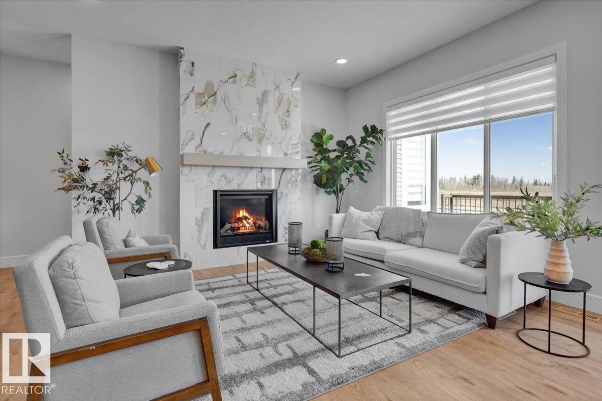 2003 GENESIS LN, Stony Plain