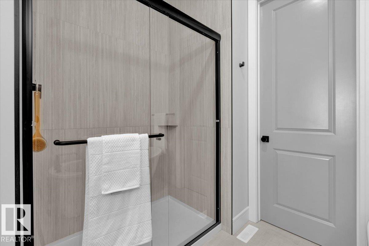 2003 GENESIS LN, Stony Plain