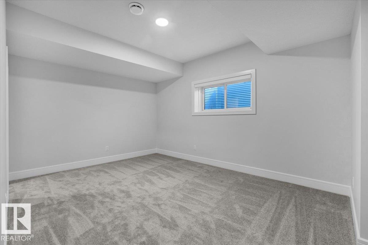 2003 GENESIS LN, Stony Plain