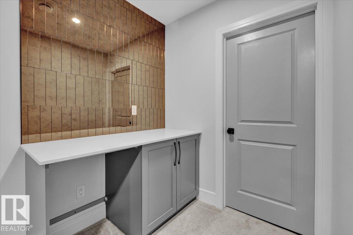 2003 GENESIS LN, Stony Plain