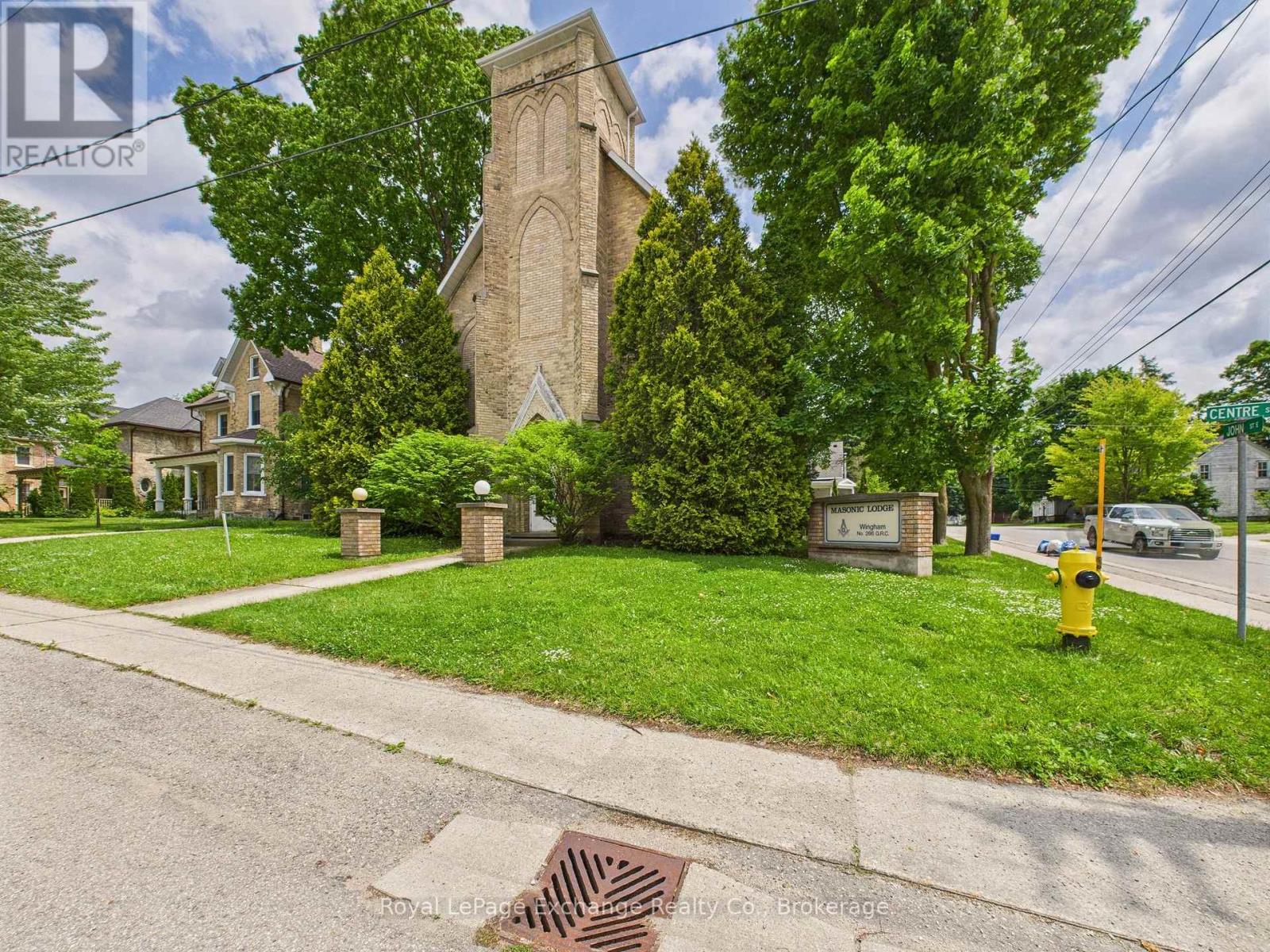 241 CENTRE STREET - Photo 2 of 20, North Huron (Wingham), Ontario