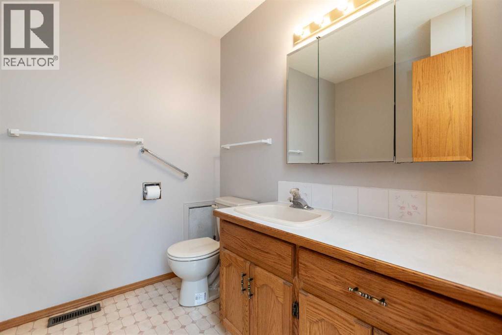 5319 37 Street, Innisfail