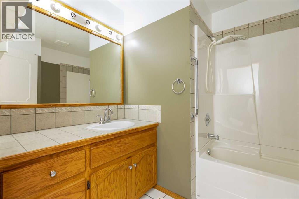 4828 44 Street, Innisfail