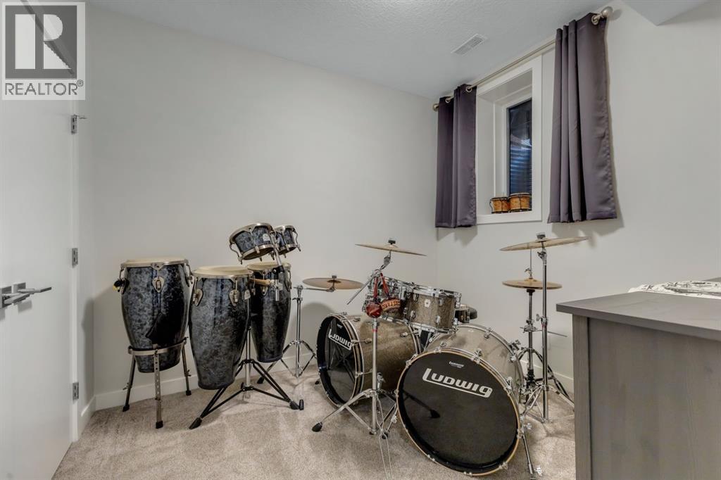 Single Family House for Sale in   Street SW Windsor Park Calgary 