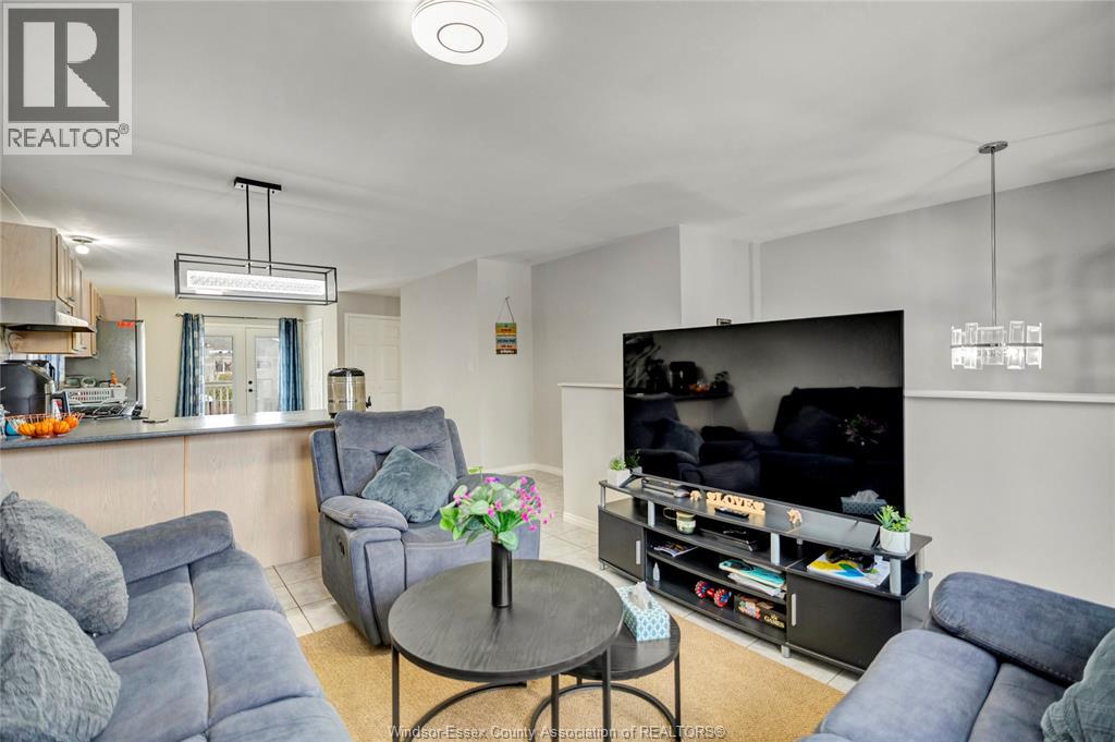 787 HELENA COURT - Photo 3 of 33, Belle River, Ontario