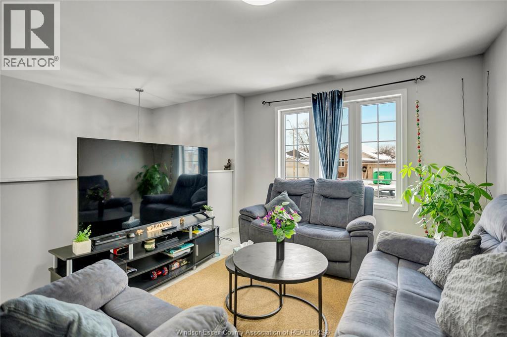 787 HELENA COURT - Photo 4 of 33, Belle River, Ontario