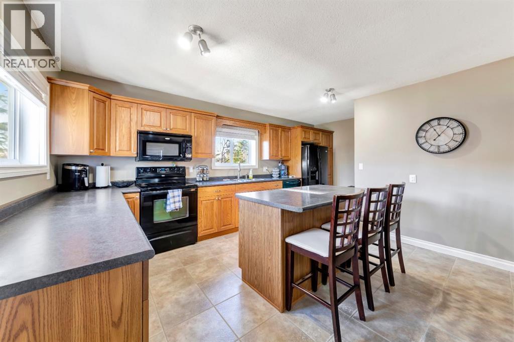 105 1st Ave West - Photo 5 of 49, Waseca, Saskatchewan