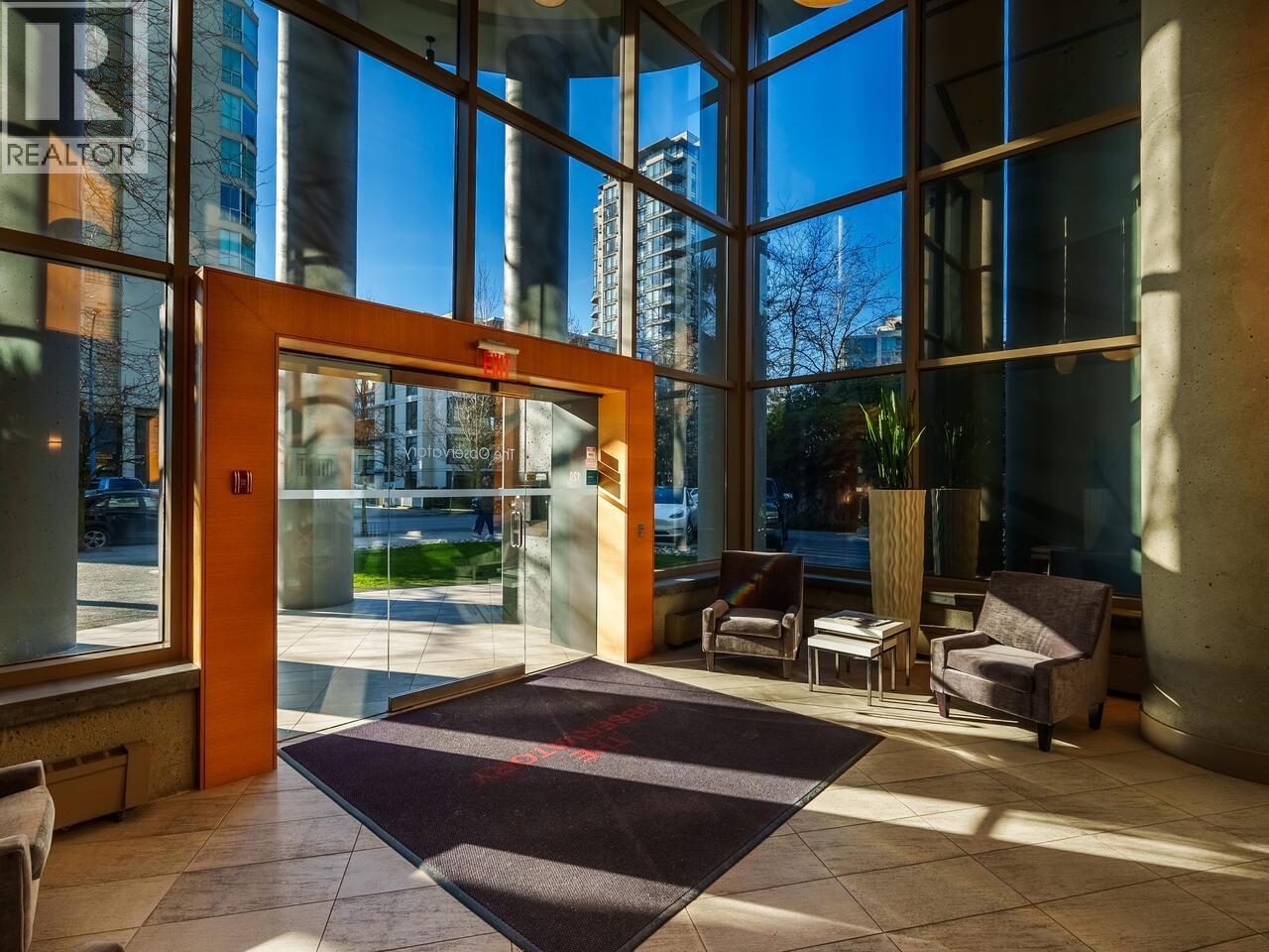 2203 120 W 2ND STREET, North Vancouver