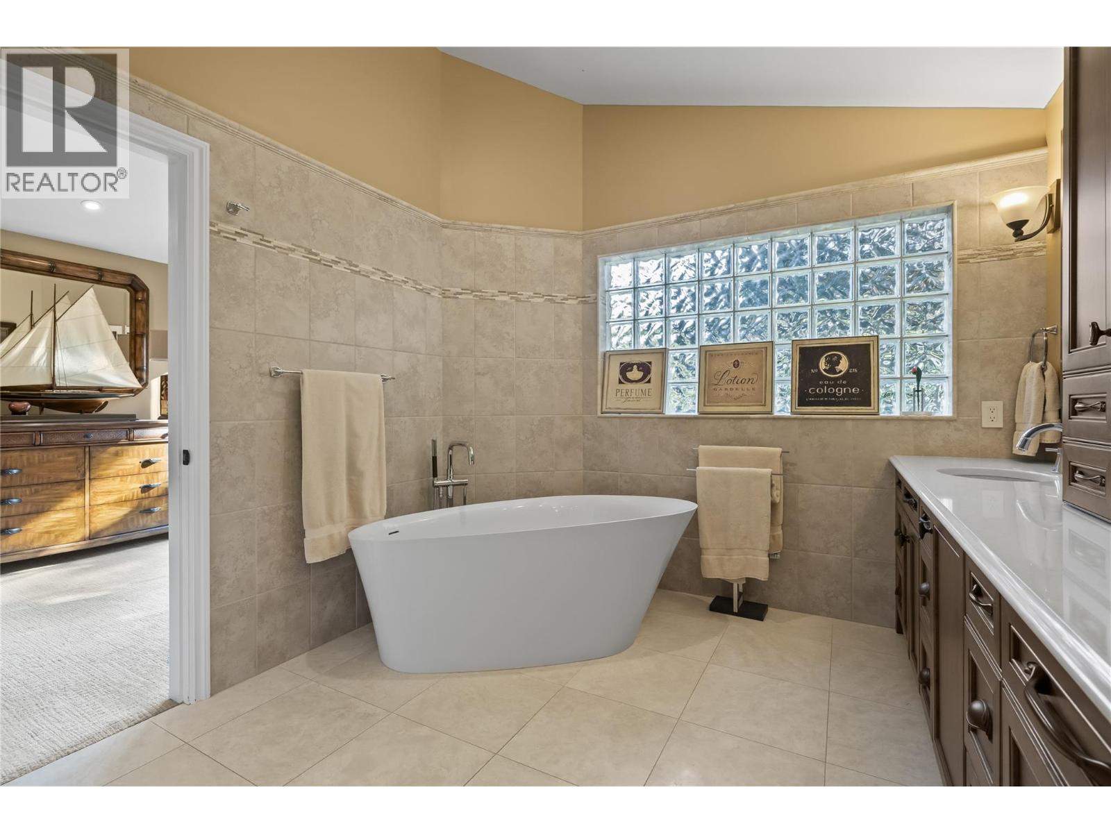  3992 Gallaghers Parkway, Kelowna