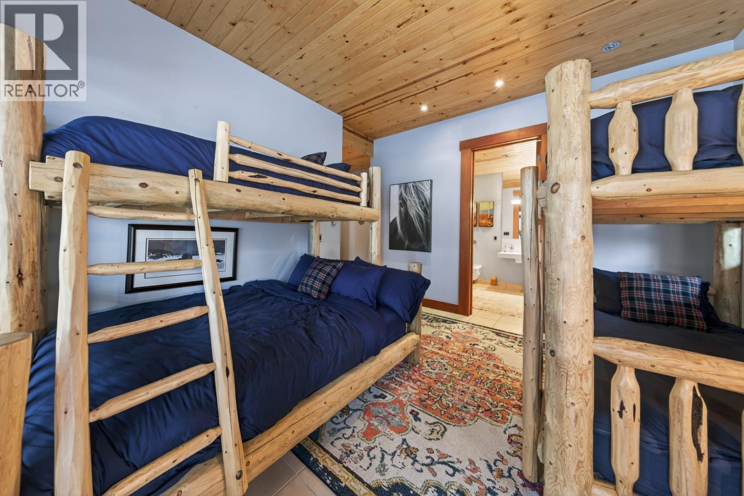 1783 Greywolf Drive, Panorama