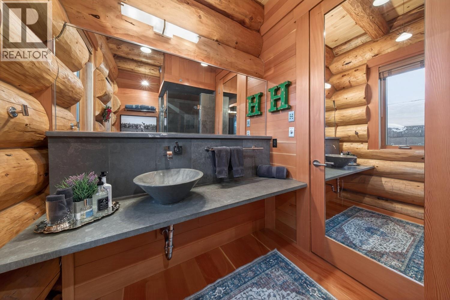 1783 Greywolf Drive, Panorama