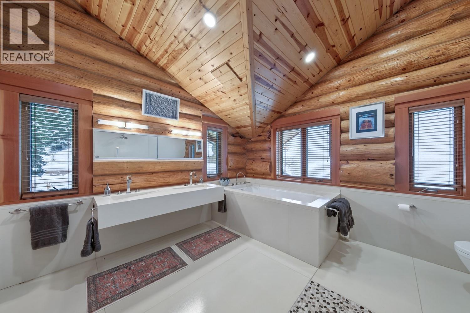 1783 Greywolf Drive, Panorama