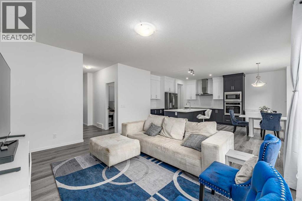 Single Family House for Sale in  Cityline Mount NE Cityscape Calgary 