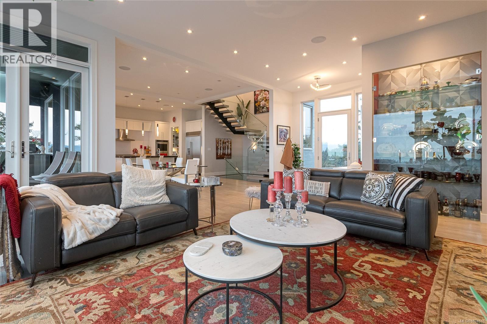 2713 Goldstone Hts, Langford