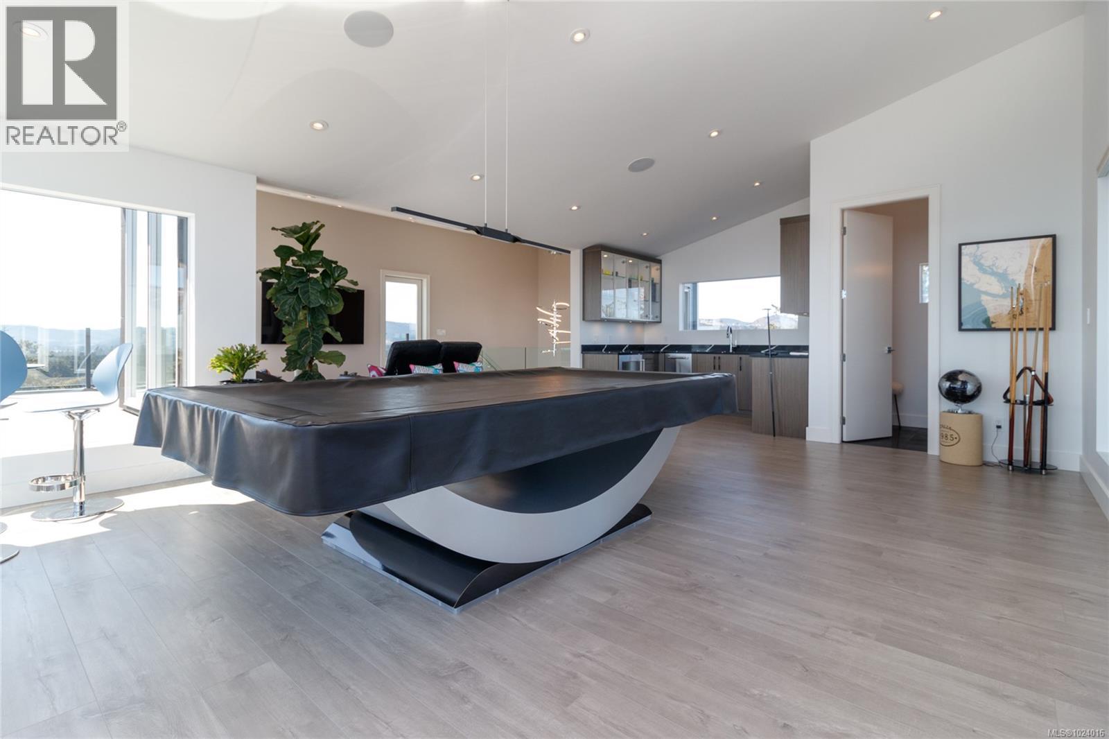 2713 Goldstone Hts, Langford