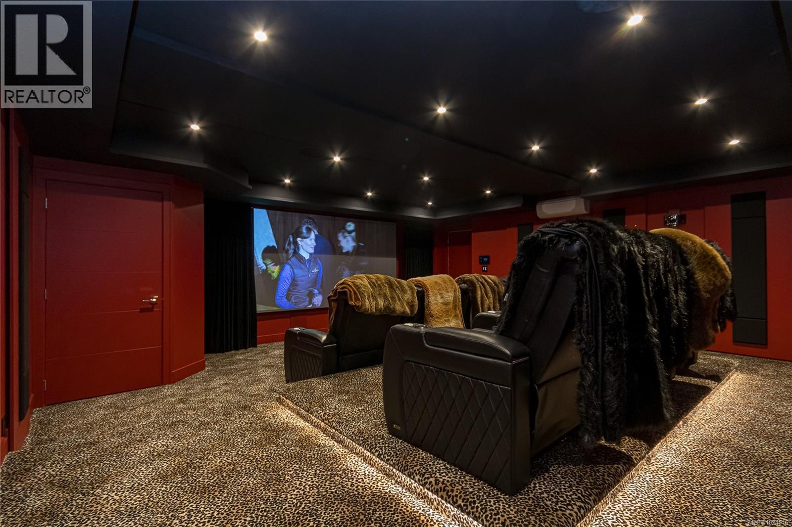 2713 Goldstone Hts, Langford