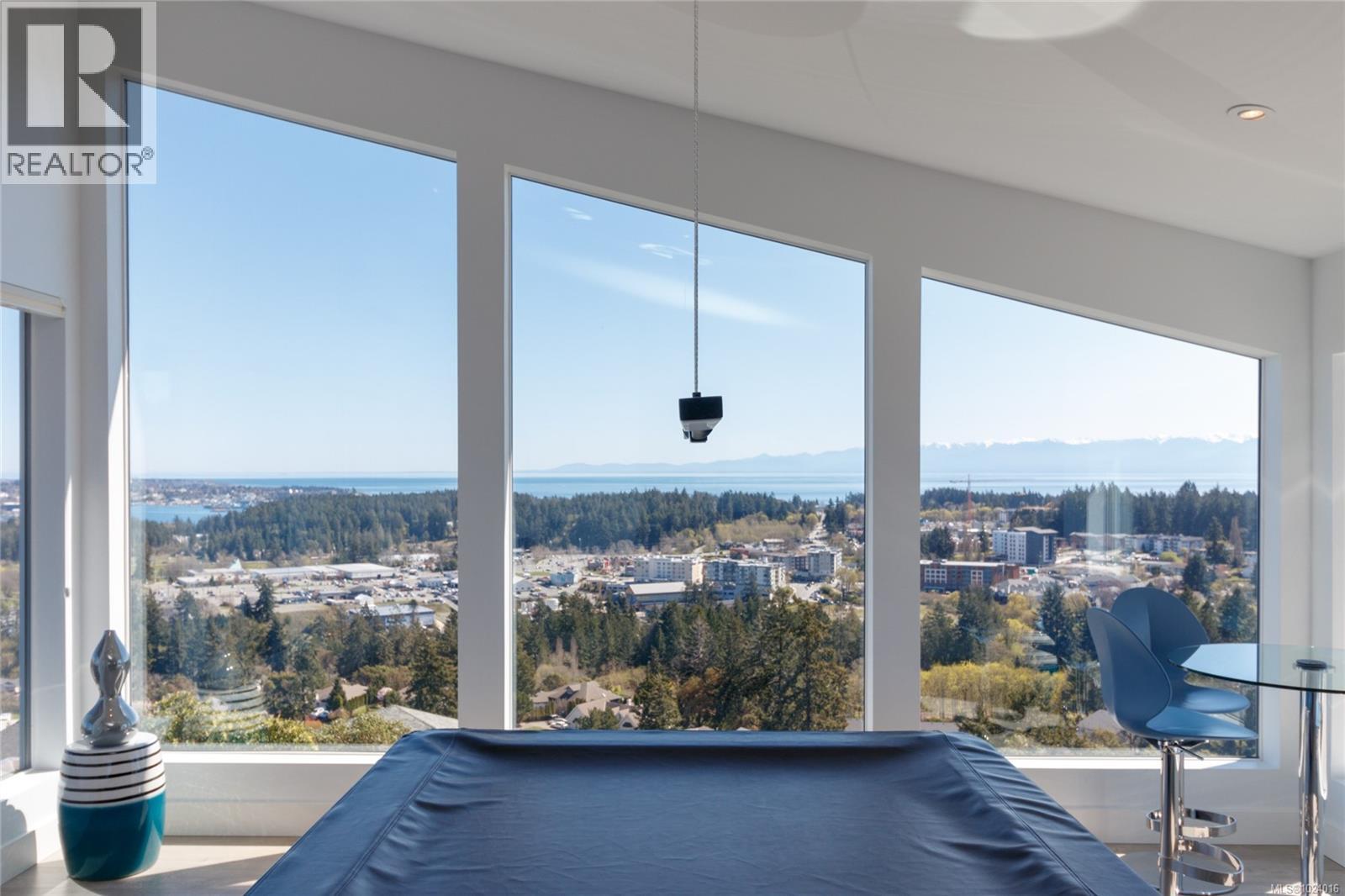 2713 Goldstone Hts, Langford