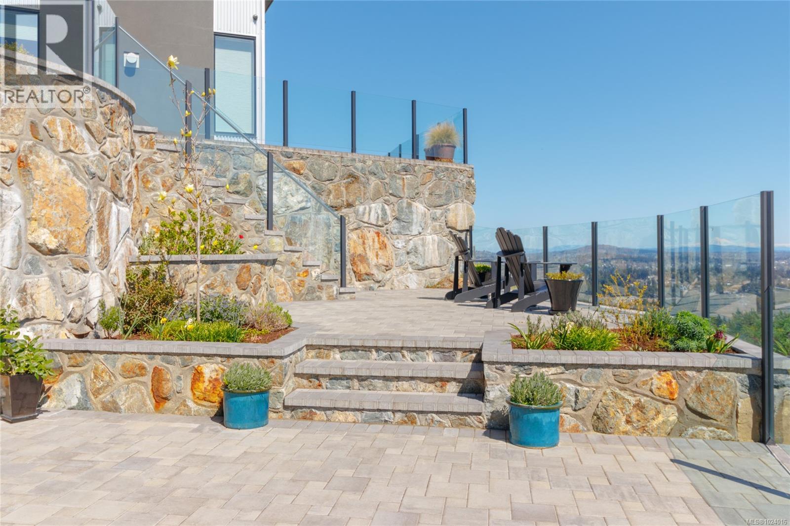 2713 Goldstone Hts, Langford