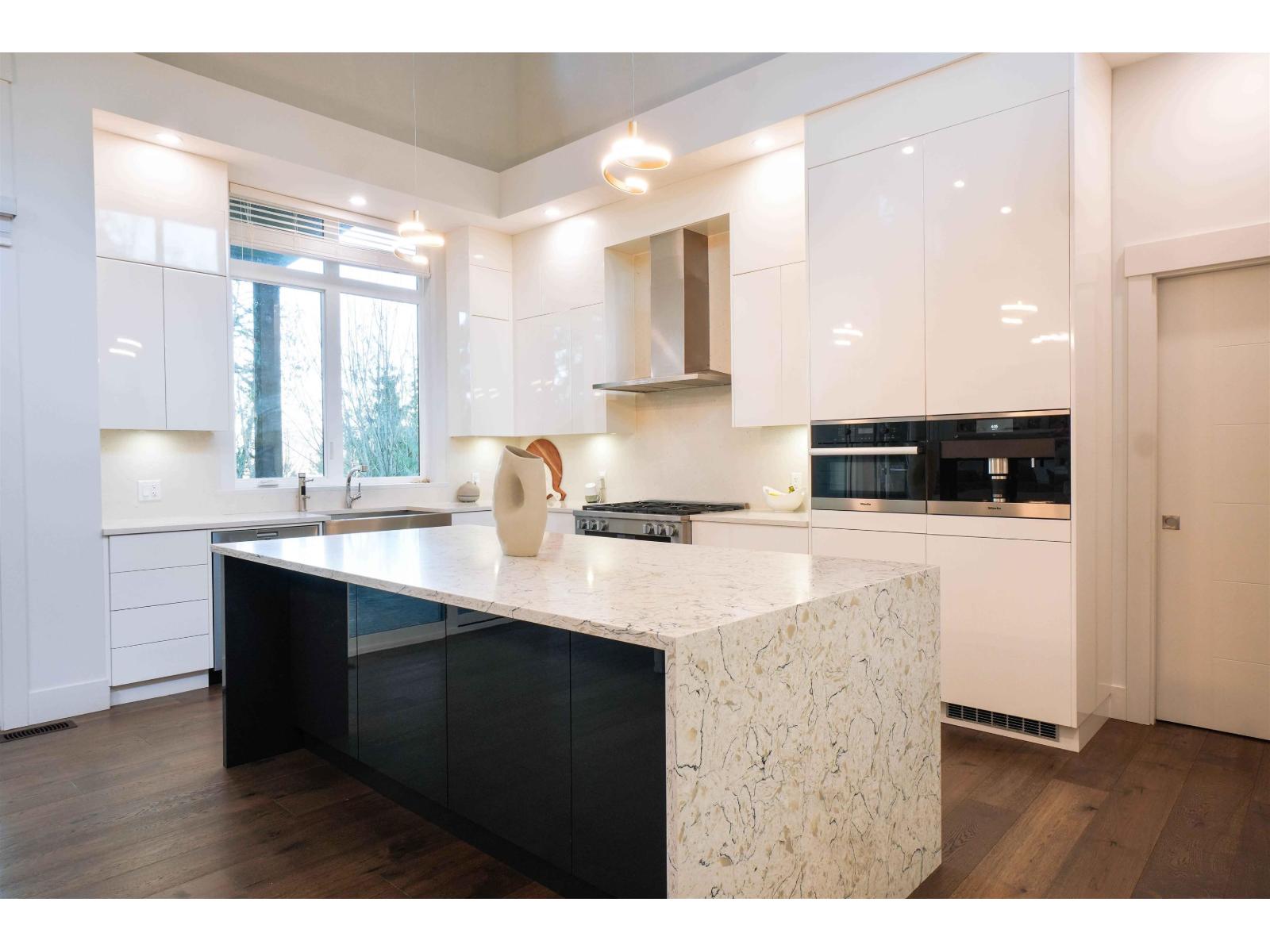 8211 264 STREET, Langley