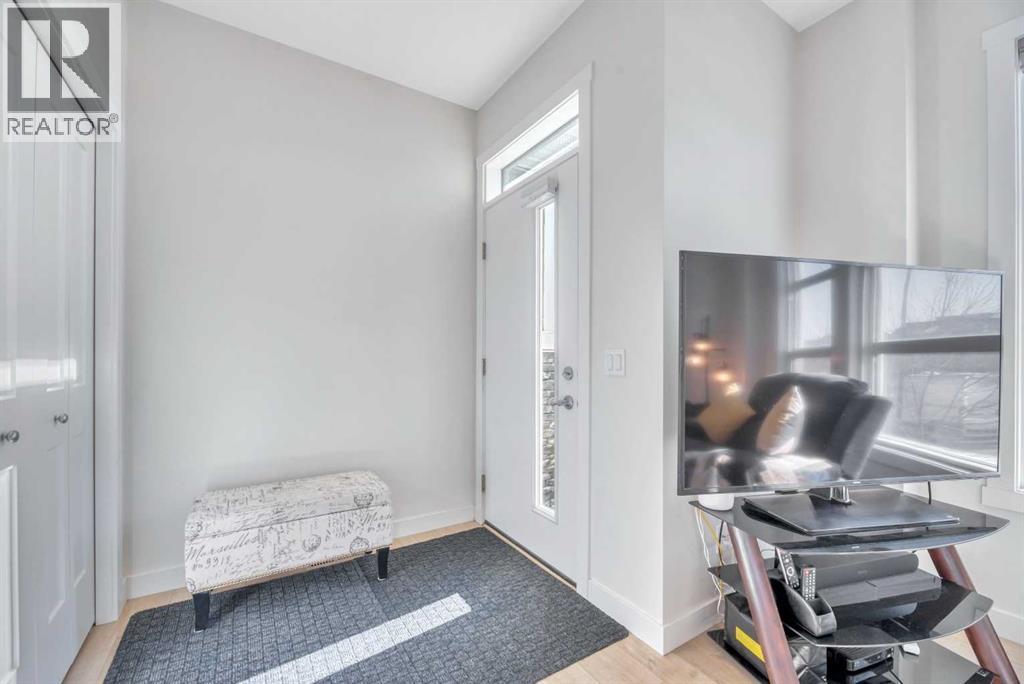 Single Family House for Sale in  Wolf Hollow Park SE Wolf Willow Calgary 