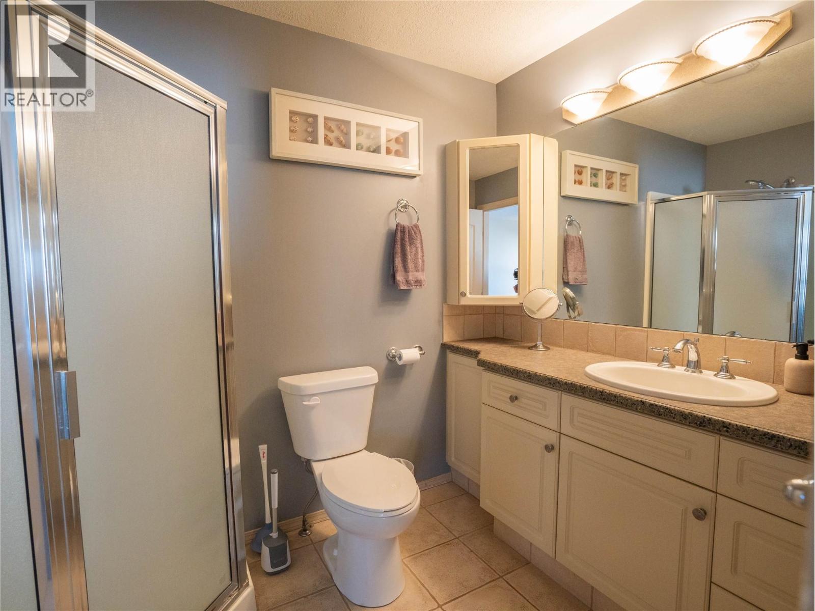 #3 6811 Cottonwood Drive - 19