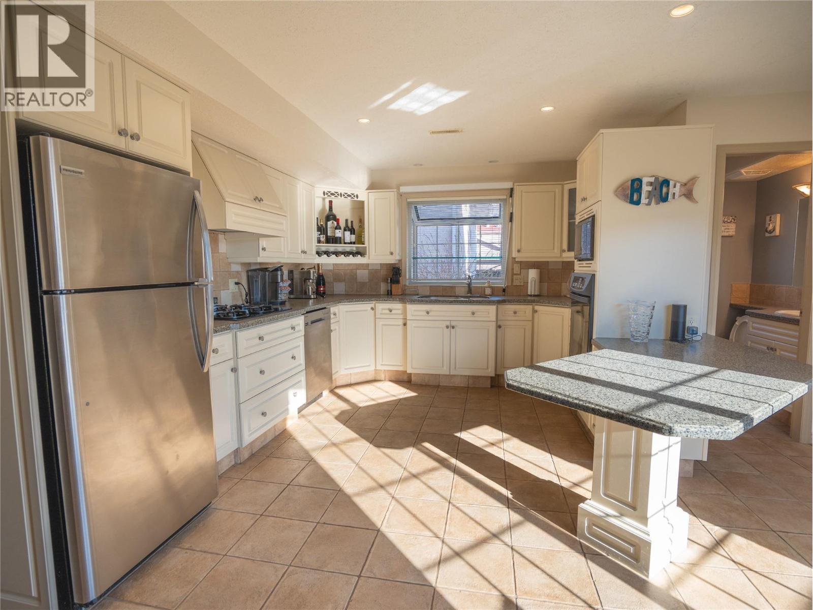 6811 Cottonwood Drive Unit# 3, Osoyoos