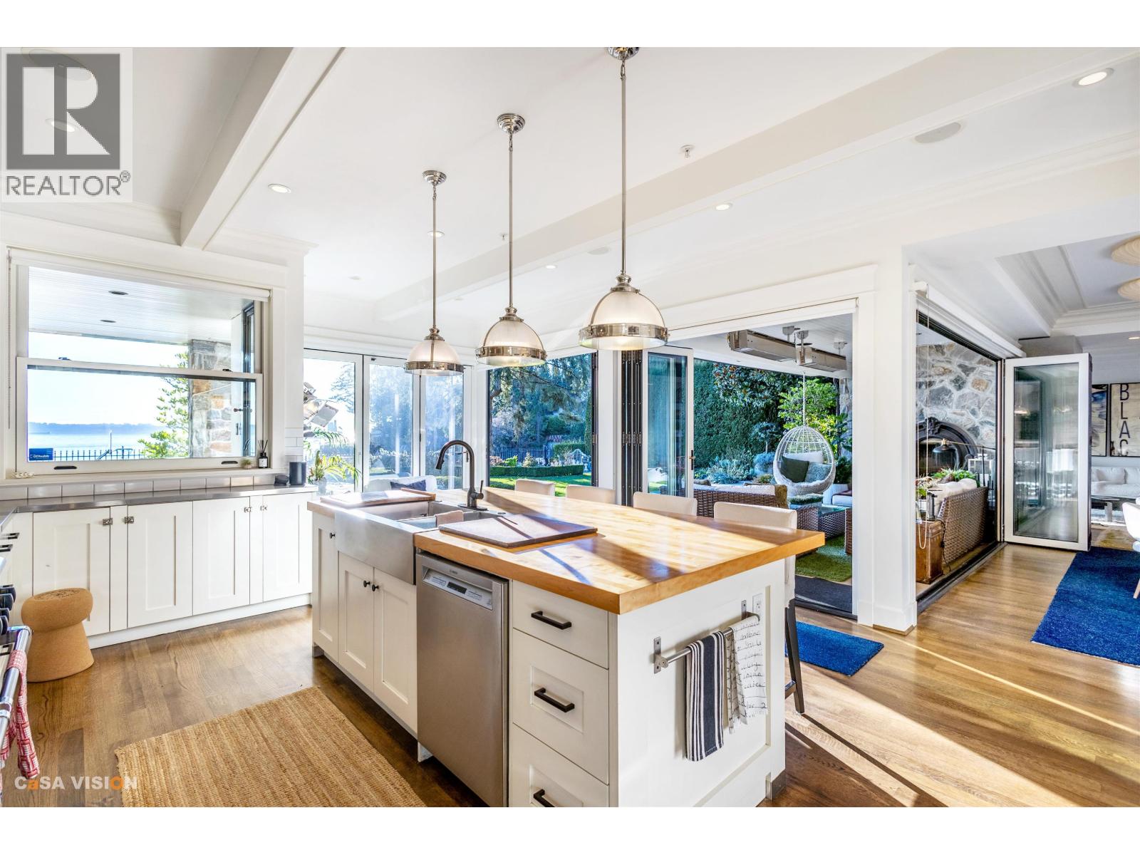 3390 RADCLIFFE AVE, West Vancouver